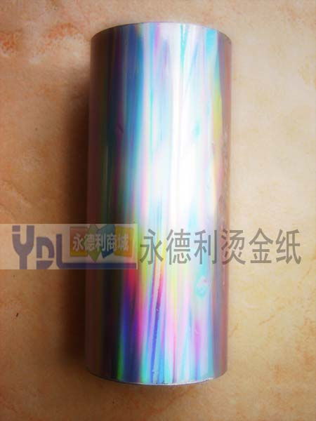 燙金紙?jiān)诓煌牧仙系膽?yīng)用 布料、塑膠與鞋材面料的工藝解析